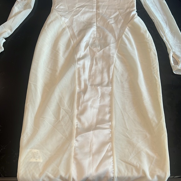 Ivory house of CB midi dress - Picture 4 of 4